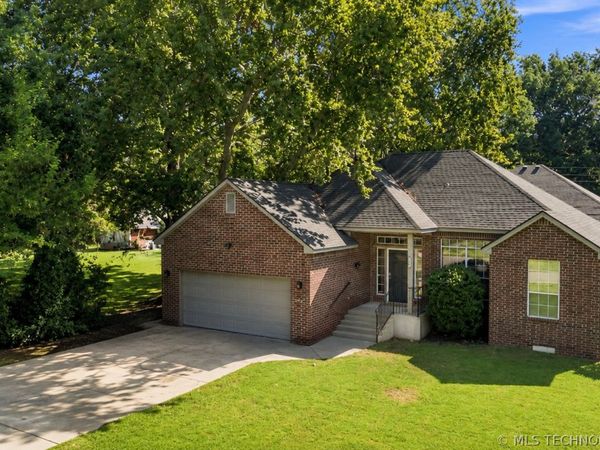5703 S Quincy Place, Tulsa, OK 74105