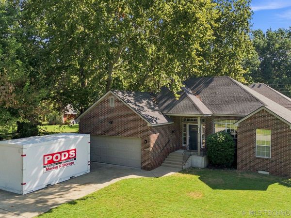 5703 S Quincy Place, Tulsa, OK 74105