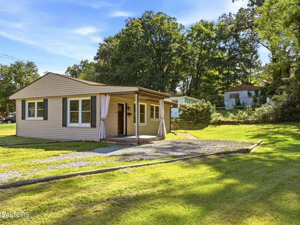 197 Manhattan Ave, Oak Ridge, TN 37830