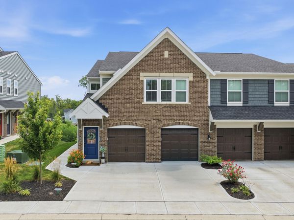 592 Foxhill Drive, Crescent Springs, KY 41017