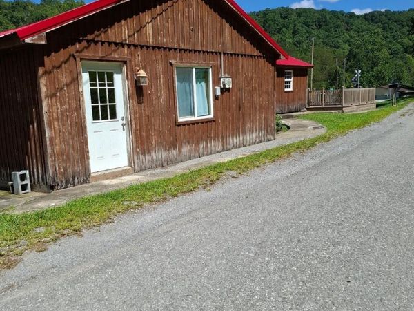8248 Alton Road, Adrian, WV 26210