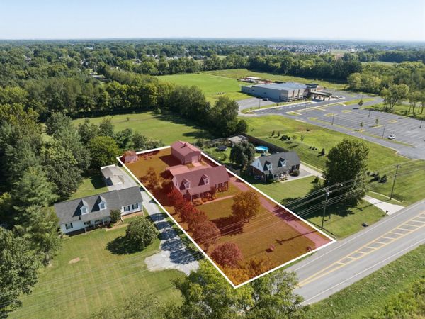 4982 Burnt Knob Rd, Murfreesboro, TN 37129