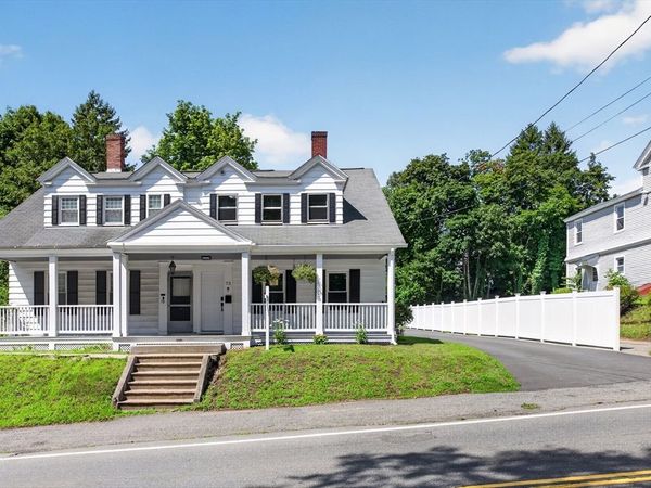 72 Chestnut St, Unit 72, Clinton, MA 01510