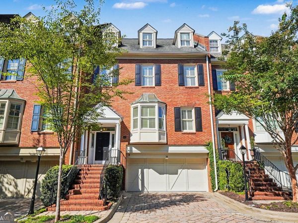 3685 Peachtree Road NE, Unit 16, Atlanta, GA 30319