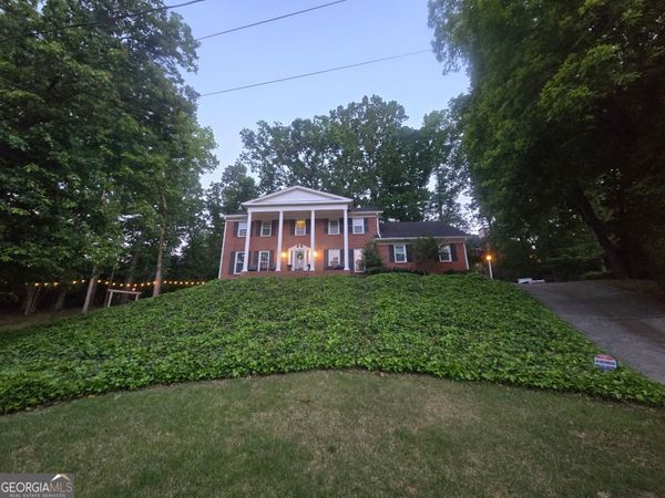 5434 Dunwoody Knoll Court, Dunwoody, GA 30338