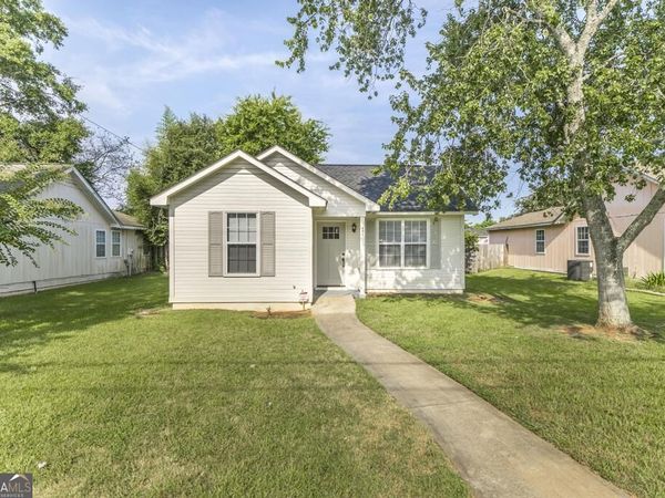 305 Johnson Road, Warner Robins, GA 31093