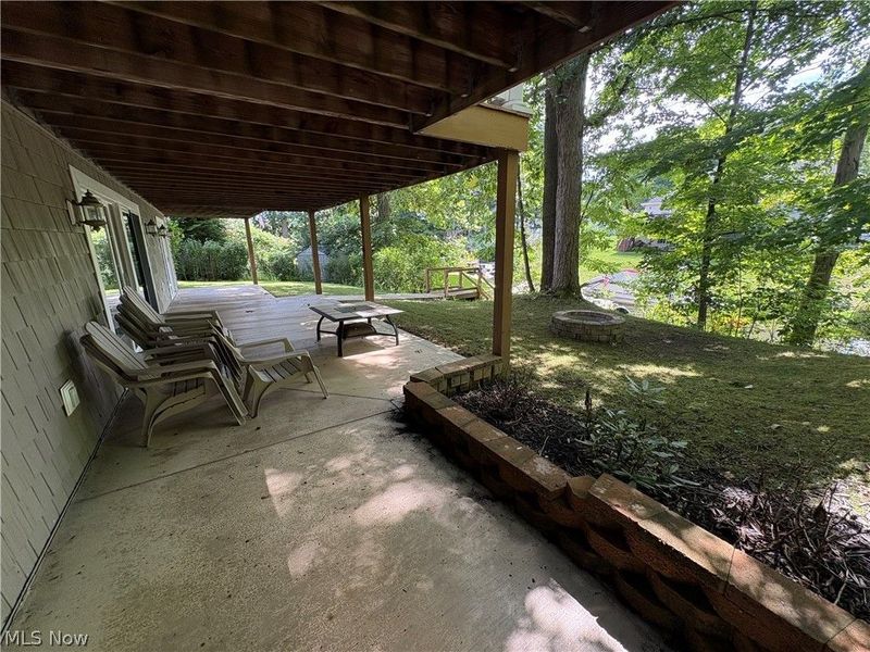 197 Ashtabula Point, Roaming Shores, OH 44084 Photo 4