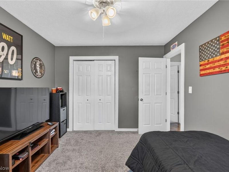 7349 Eisenhower Drive, Unit 2, Boardman, OH 44512 Photo 18