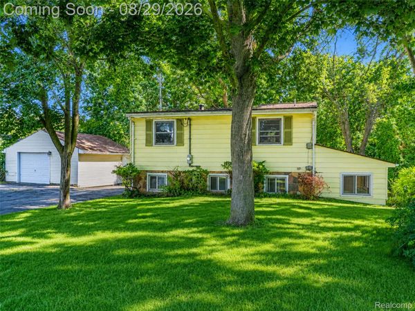 3216 Warren Drive, Waterford Township, Mi 48329