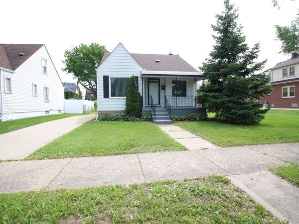 633 North Drive, Wyandotte, MI 48192