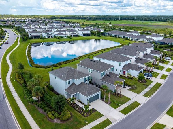 8504 SNOWFALL STREET, SARASOTA, FL 34241