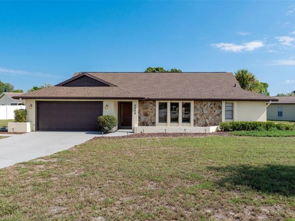 9009 HEATHER BOULEVARD , WEEKI WACHEE, FL 34613