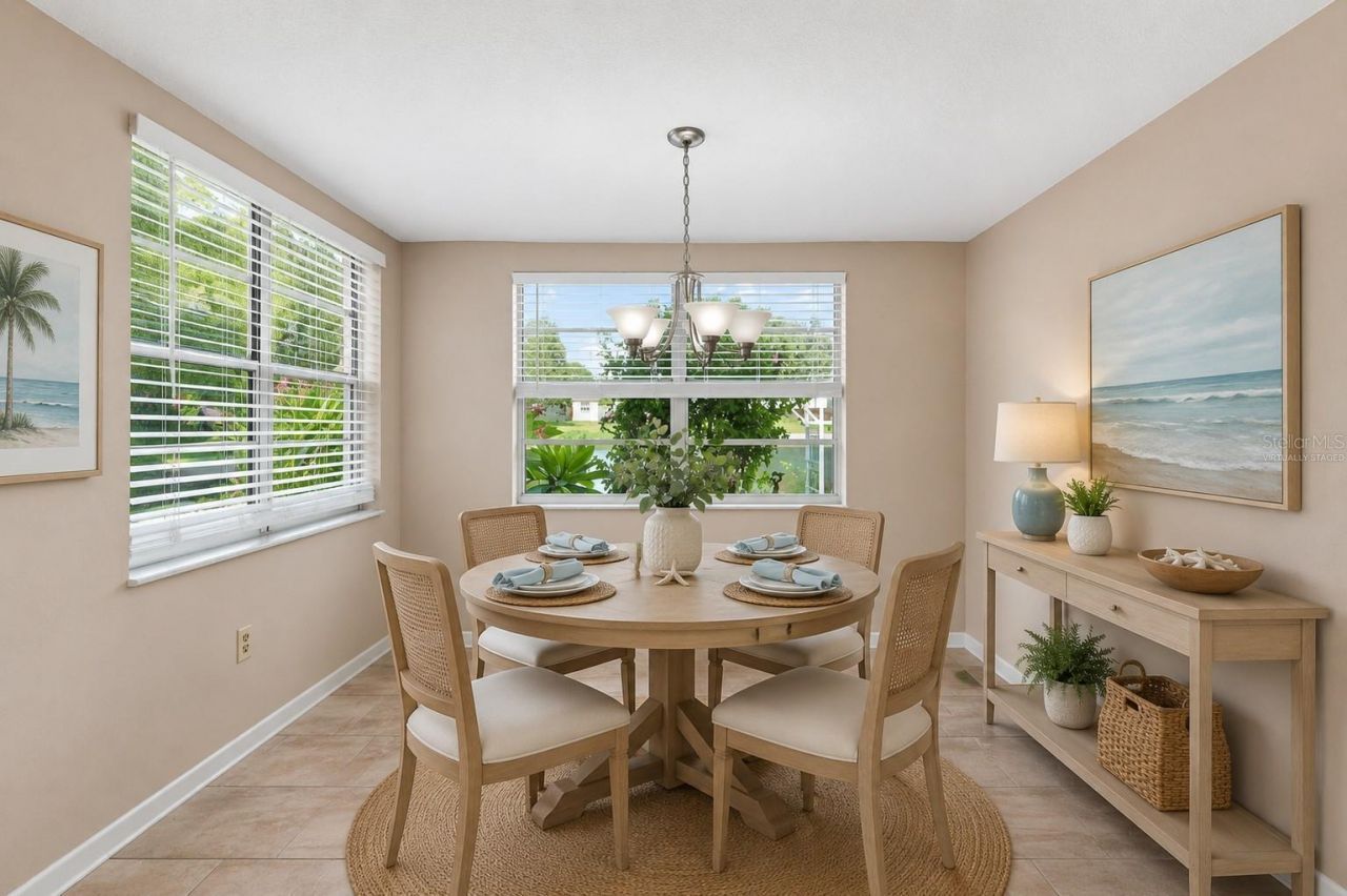 10681 Seminole Forest Street E, Seminole, FL 33778 Photo