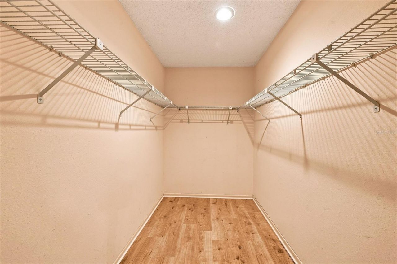 10681 Seminole Forest Street E, Seminole, FL 33778 Photo