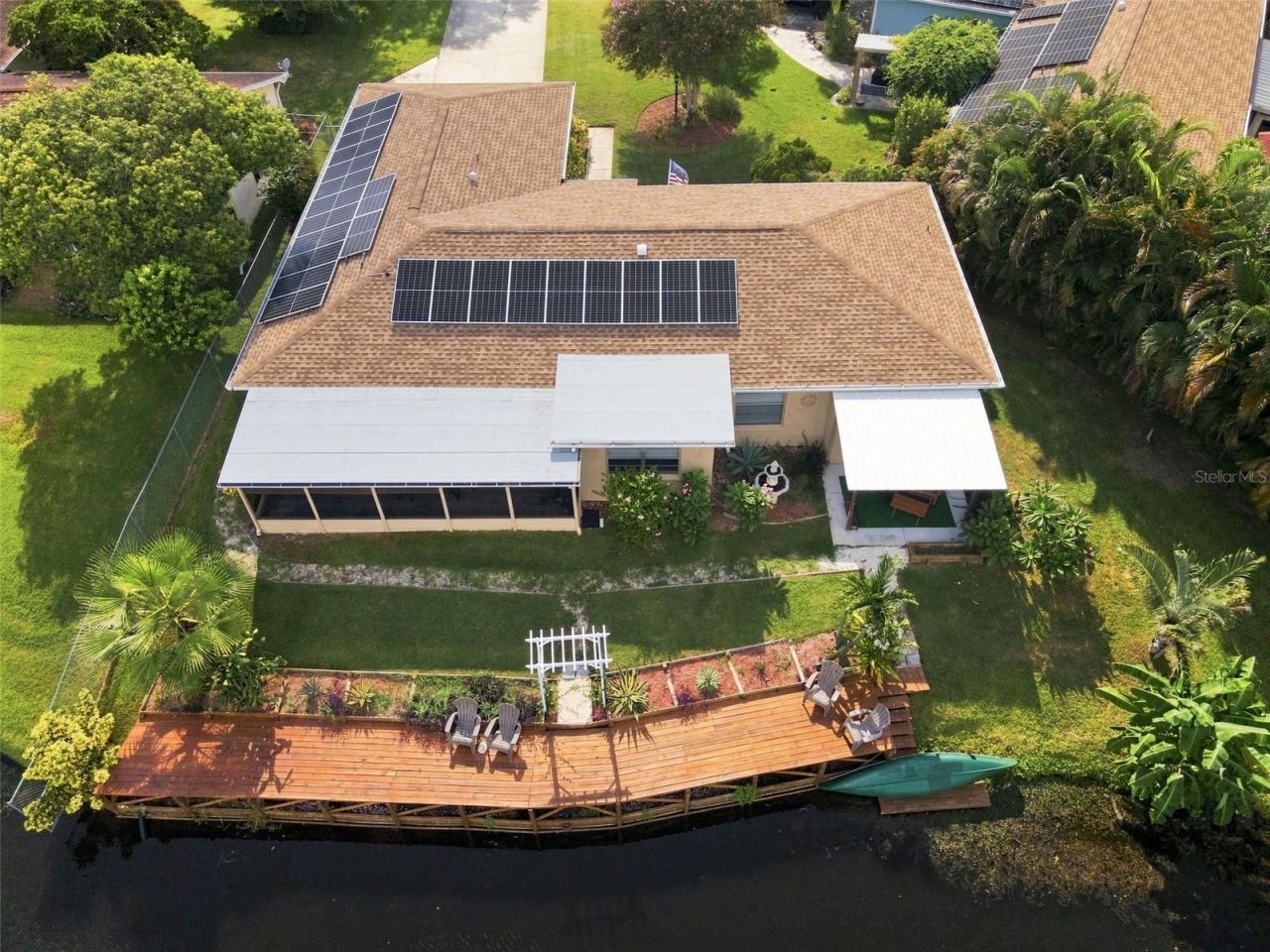10681 Seminole Forest Street E, Seminole, FL 33778 Photo