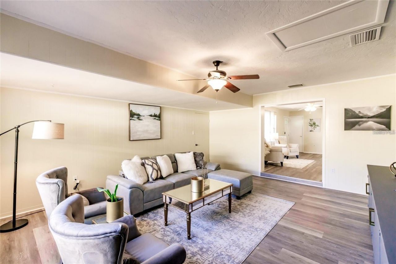 3716 Mundy Ridge Drive , Sarasota, FL 34233 Photo