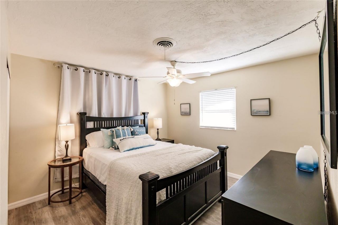 3716 Mundy Ridge Drive , Sarasota, FL 34233 Photo