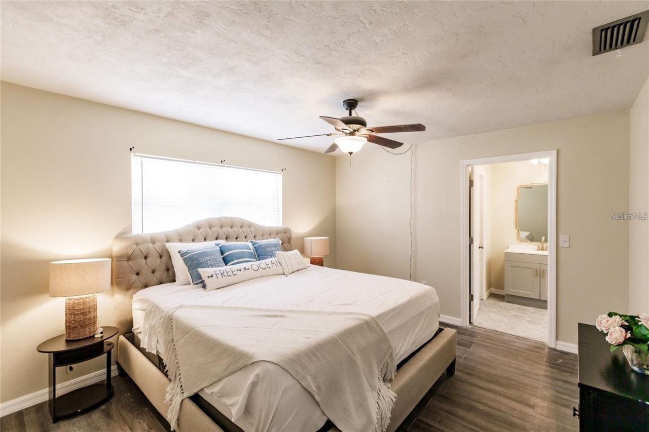 3716 Mundy Ridge Drive , Sarasota, FL 34233 Photo
