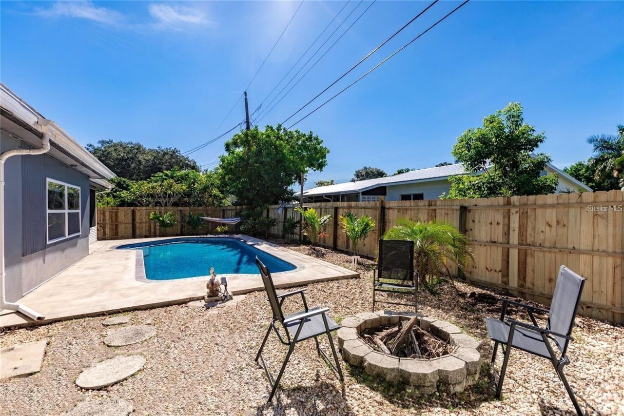 3716 Mundy Ridge Drive , Sarasota, FL 34233 Photo