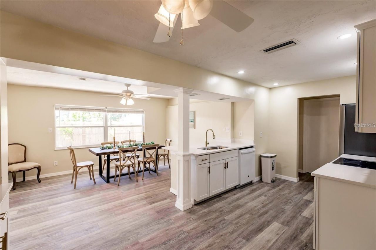 3716 Mundy Ridge Drive , Sarasota, FL 34233 Photo
