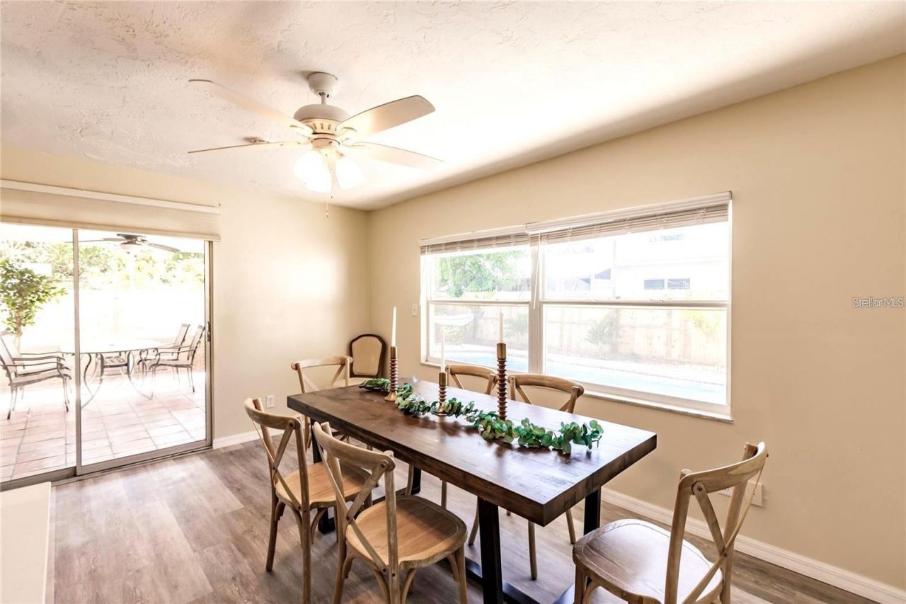 3716 Mundy Ridge Drive , Sarasota, FL 34233 Photo