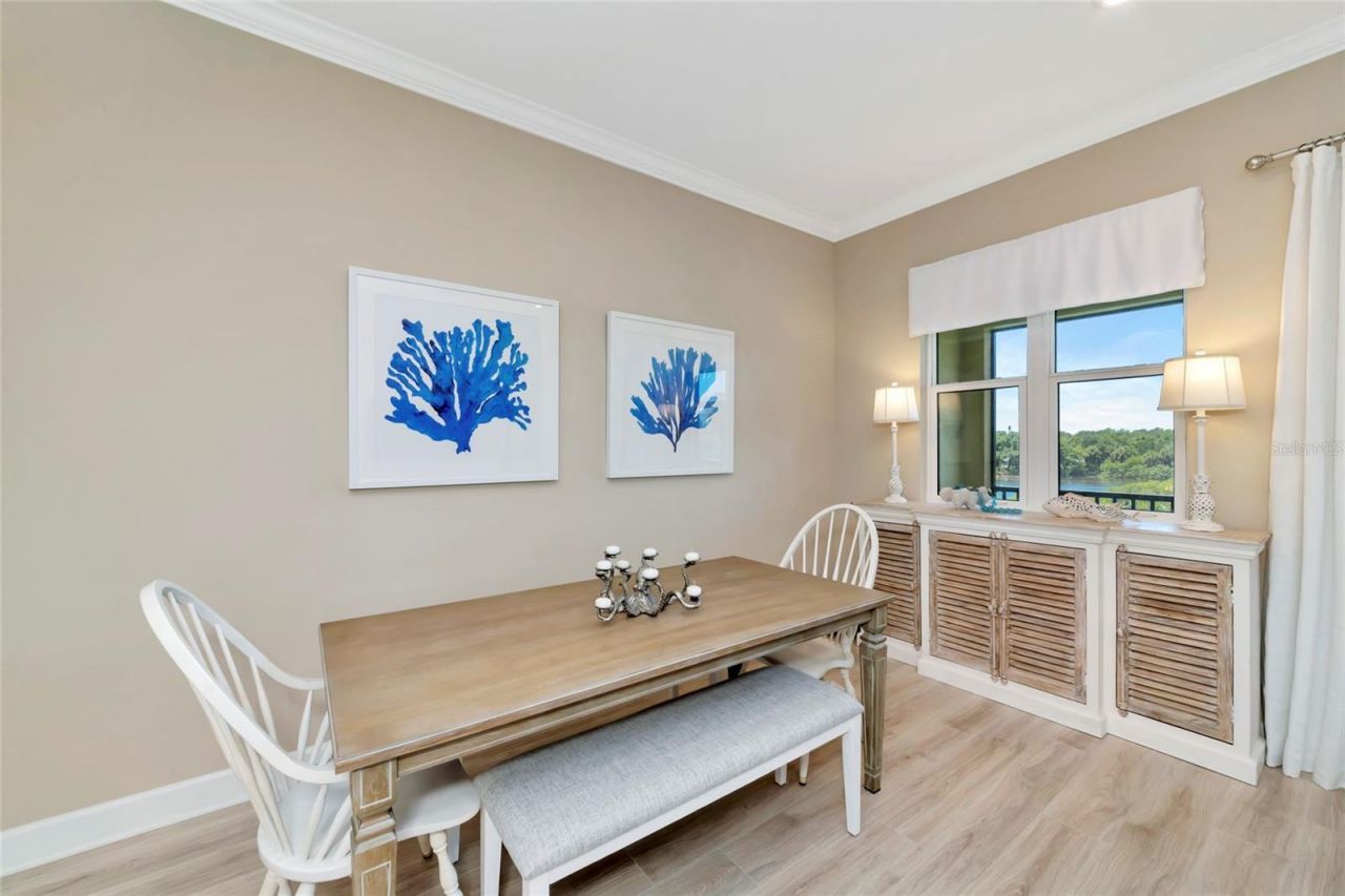 5589 Cannes Circle, Unit 4-102, Sarasota, FL 34231 Photo