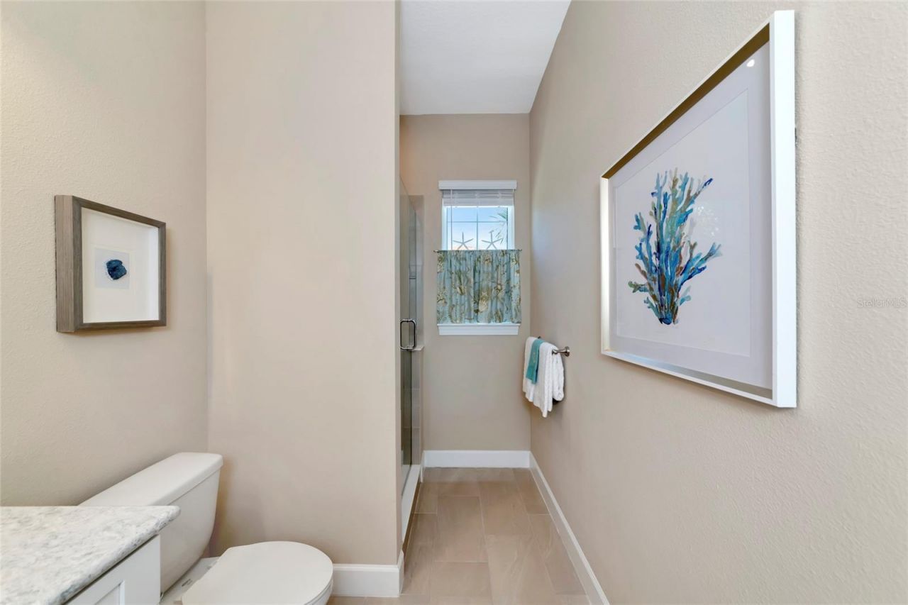 5589 Cannes Circle, Unit 4-102, Sarasota, FL 34231 Photo