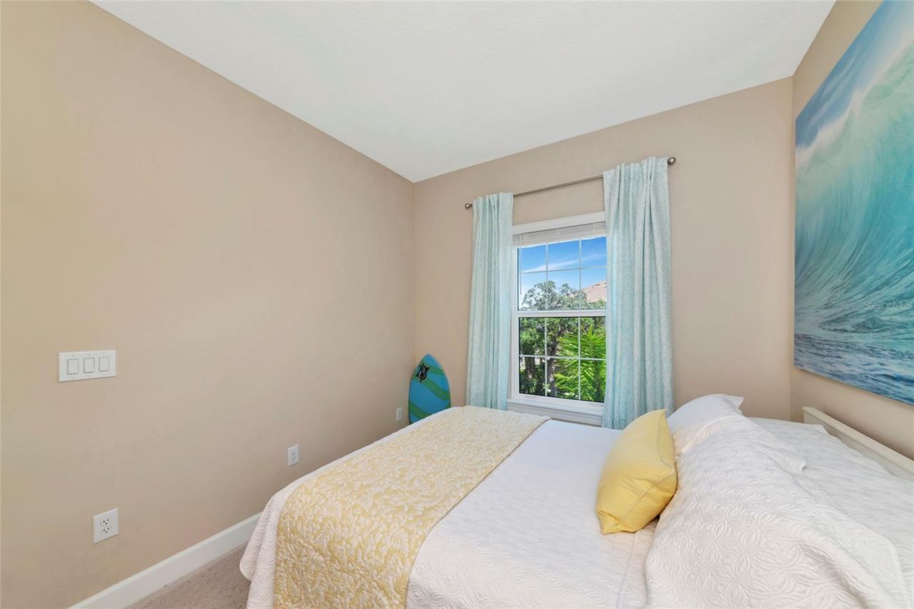 5589 Cannes Circle, Unit 4-102, Sarasota, FL 34231 Photo