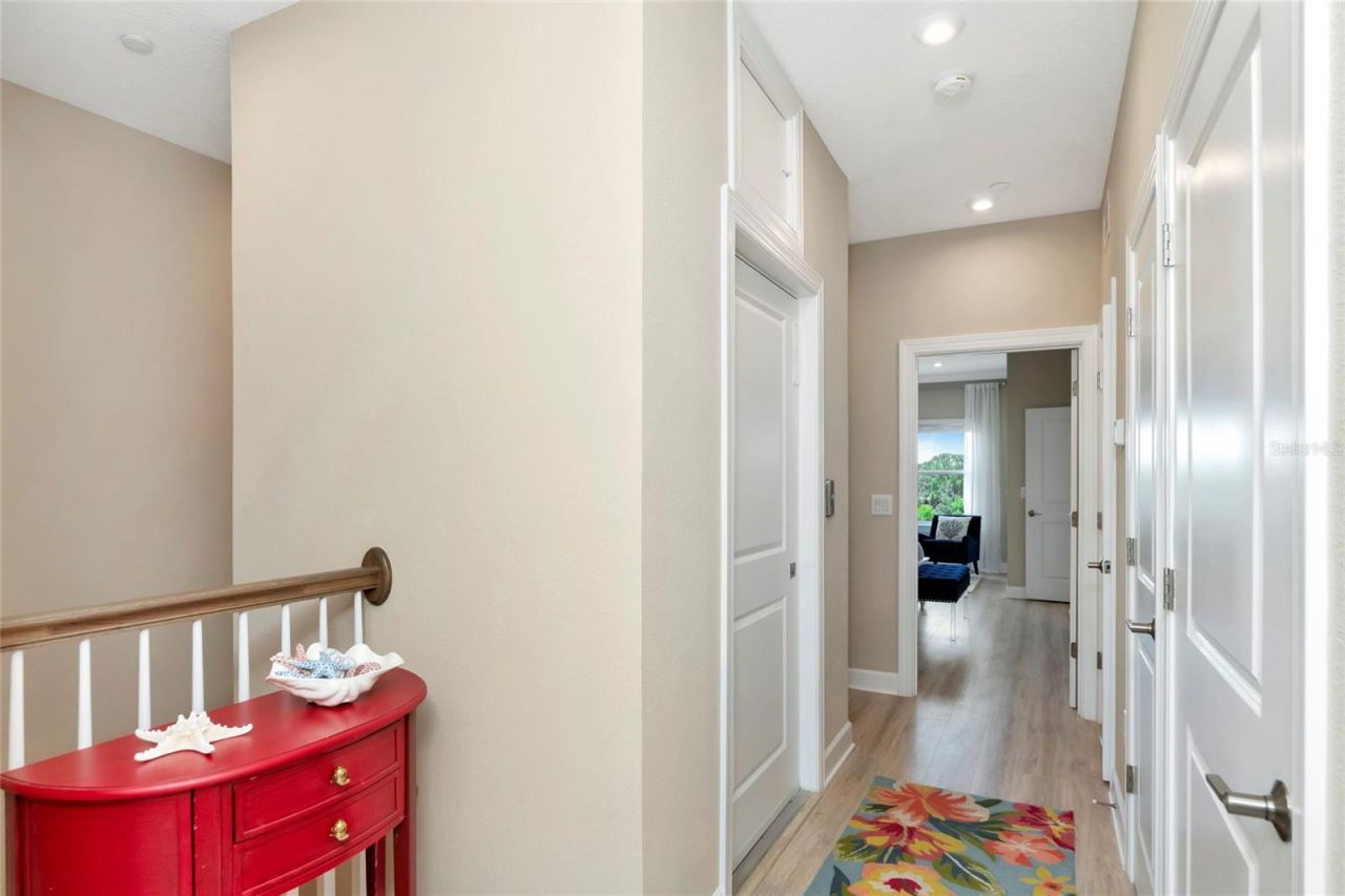 5589 Cannes Circle, Unit 4-102, Sarasota, FL 34231 Photo