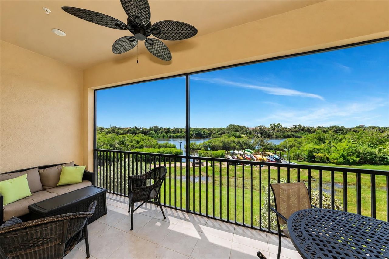 5589 Cannes Circle, Unit 4-102, Sarasota, FL 34231 Photo