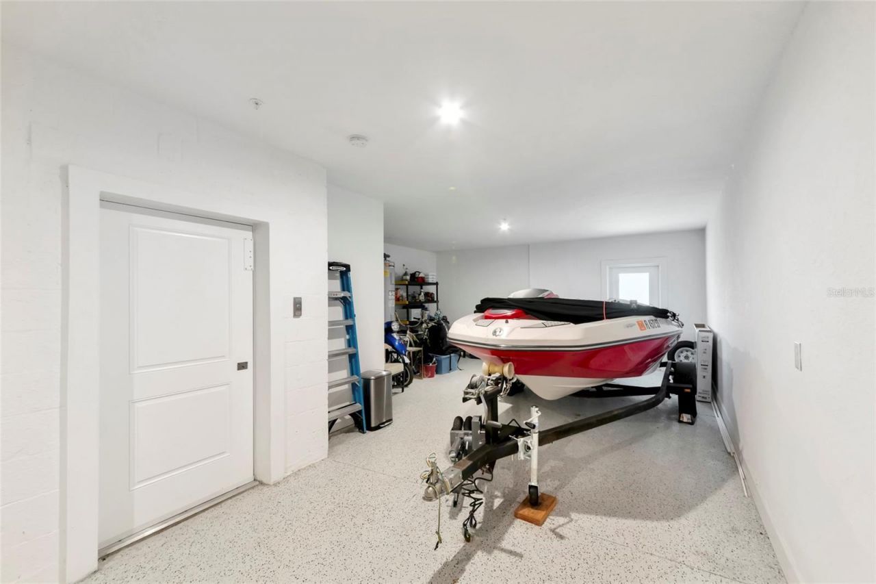 5589 Cannes Circle, Unit 4-102, Sarasota, FL 34231 Photo