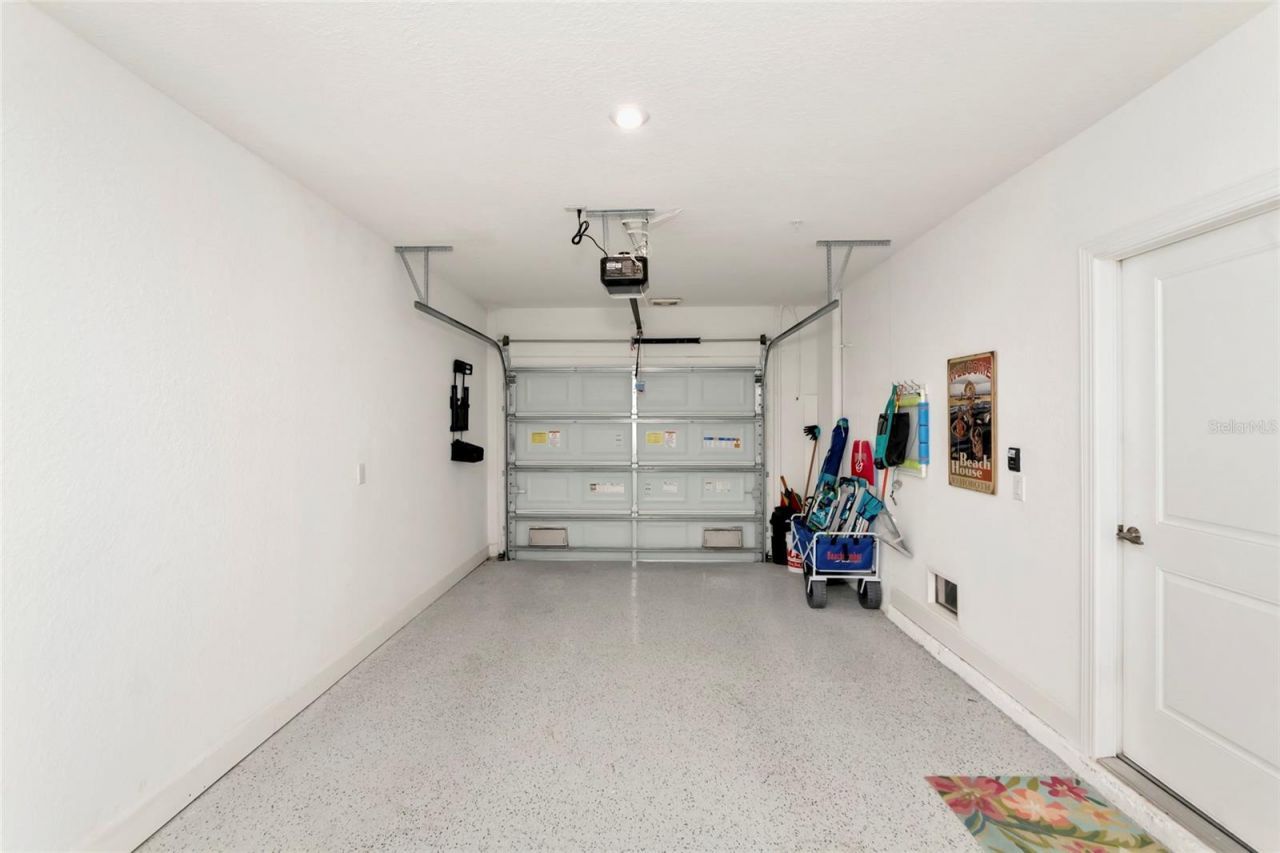 5589 Cannes Circle, Unit 4-102, Sarasota, FL 34231 Photo