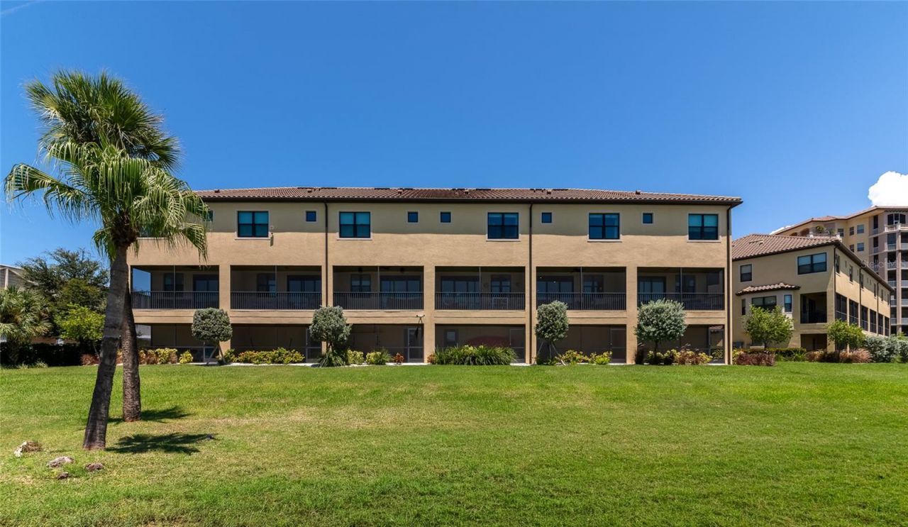 5589 Cannes Circle, Unit 4-102, Sarasota, FL 34231 Photo