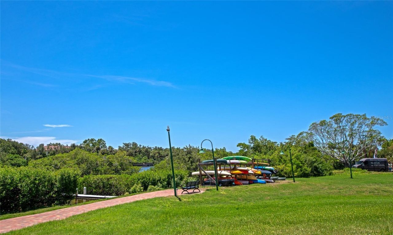 5589 Cannes Circle, Unit 4-102, Sarasota, FL 34231 Photo
