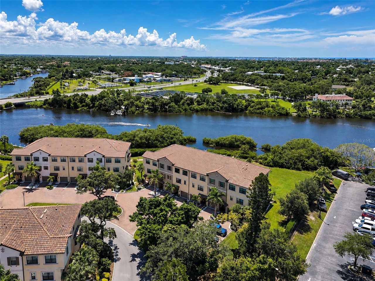 5589 Cannes Circle, Unit 4-102, Sarasota, FL 34231 Photo