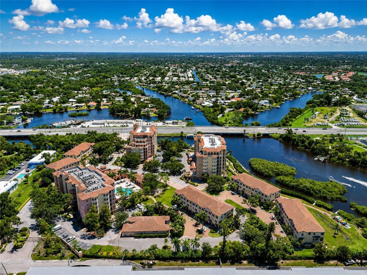5589 Cannes Circle, Unit 4-102, Sarasota, FL 34231 Photo