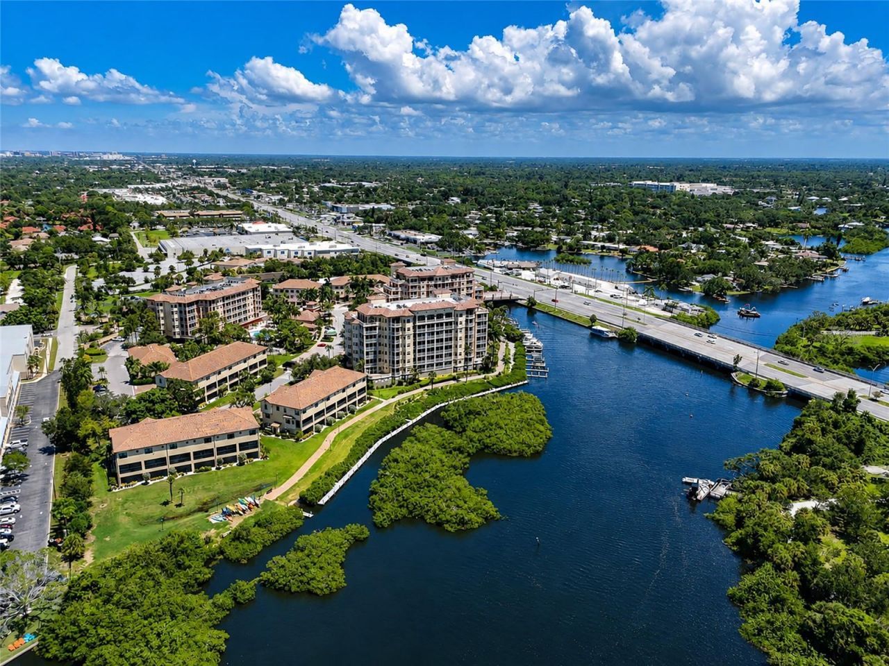 5589 Cannes Circle, Unit 4-102, Sarasota, FL 34231 Photo