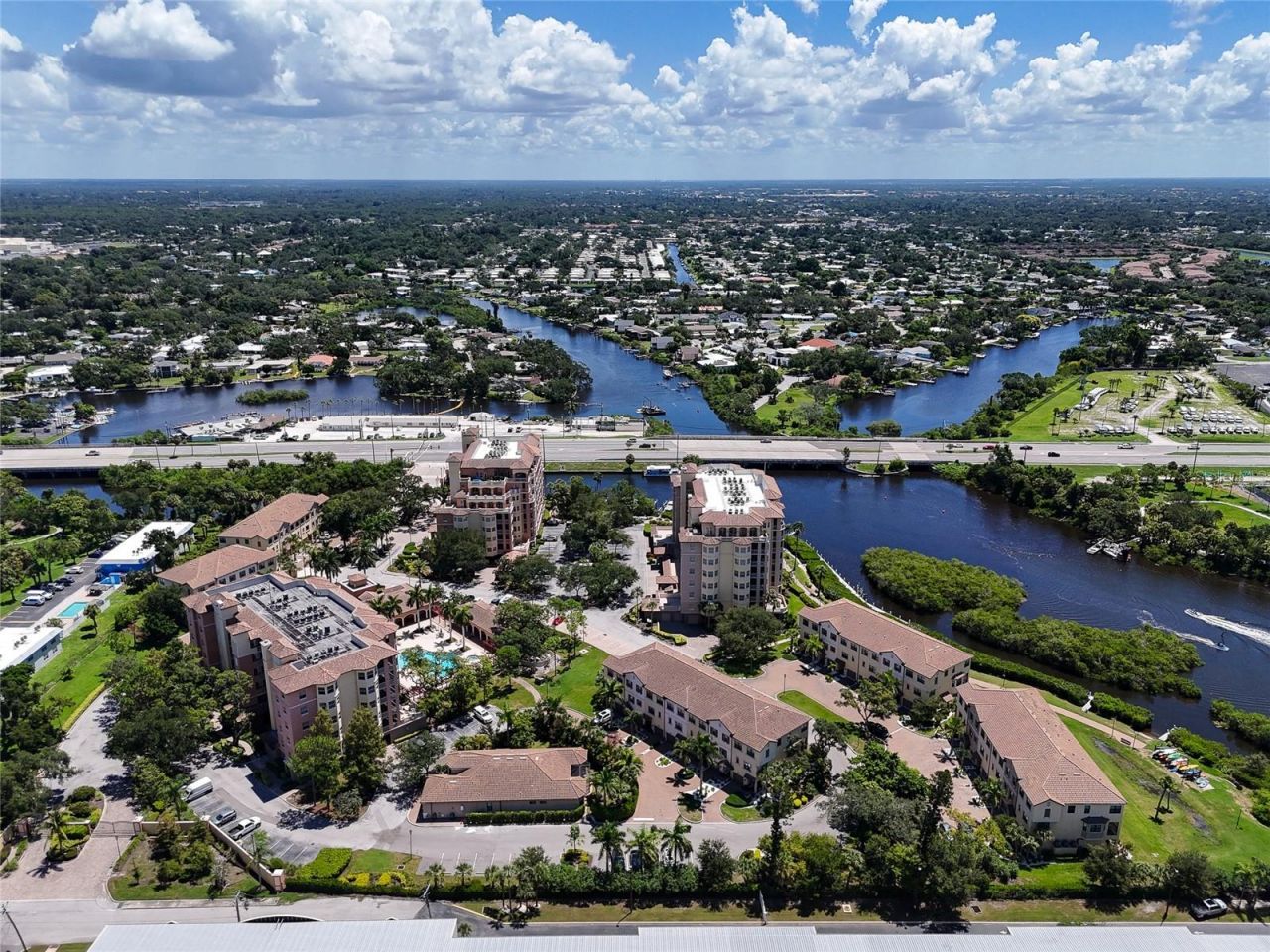 5589 Cannes Circle, Unit 4-102, Sarasota, FL 34231 Photo