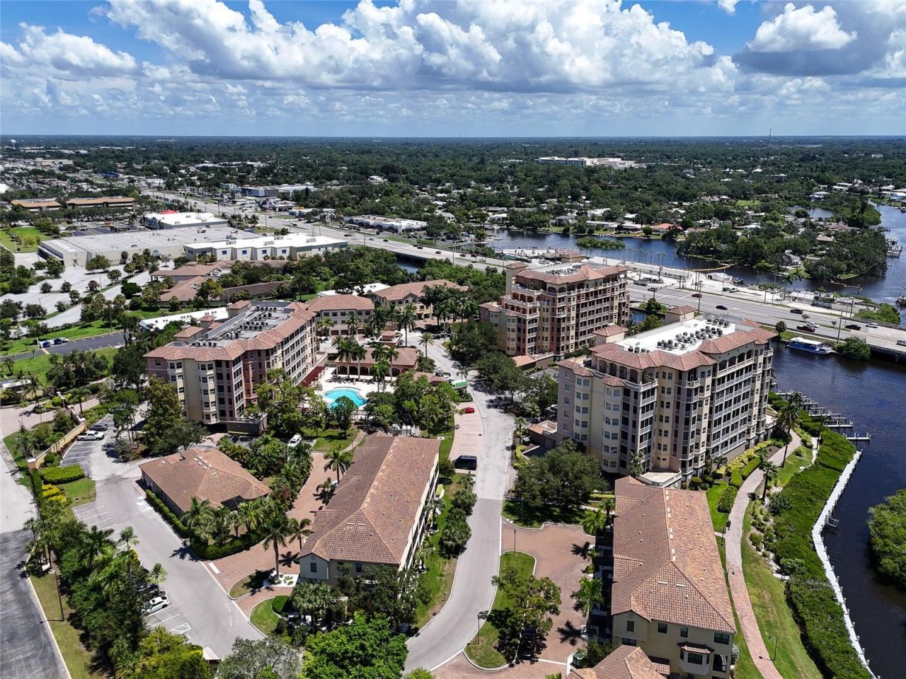 5589 Cannes Circle, Unit 4-102, Sarasota, FL 34231 Photo