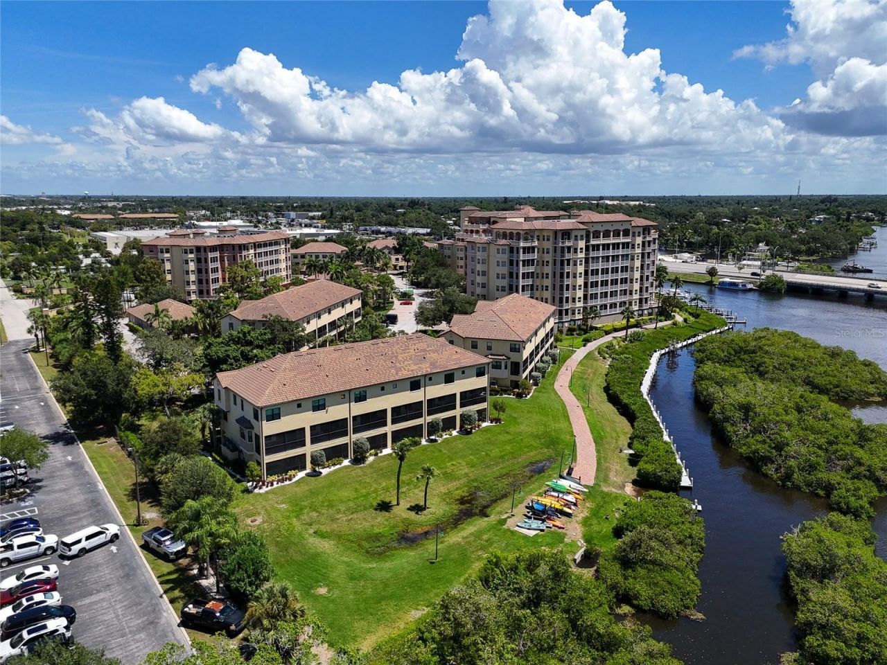 5589 Cannes Circle, Unit 4-102, Sarasota, FL 34231 Photo