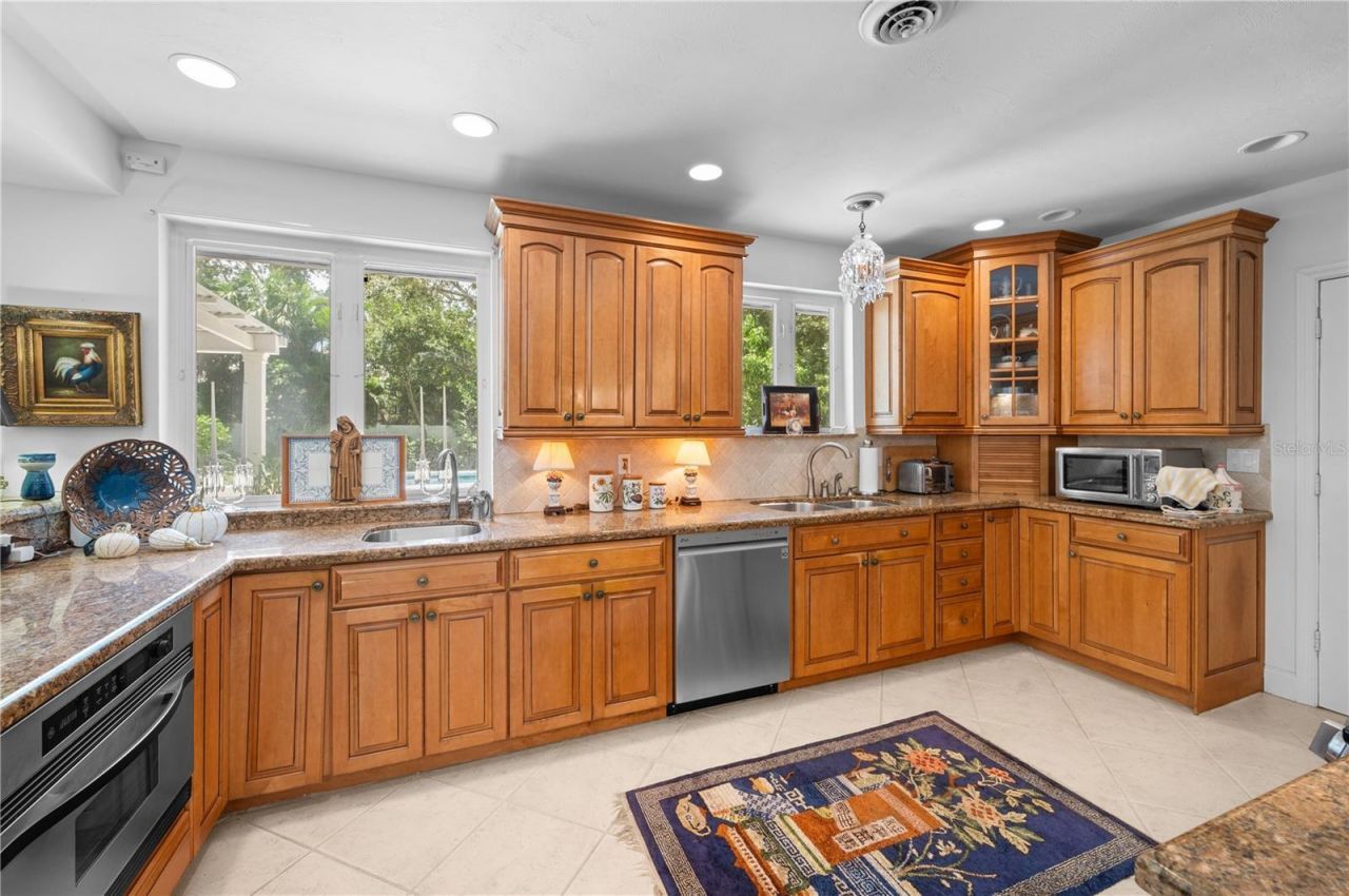 1722 North Drive, Sarasota, FL 34239 Photo