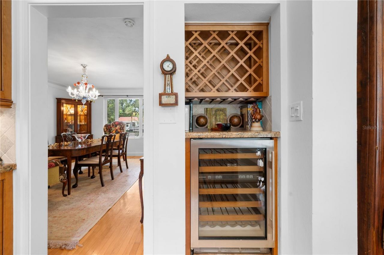 1722 North Drive, Sarasota, FL 34239 Photo