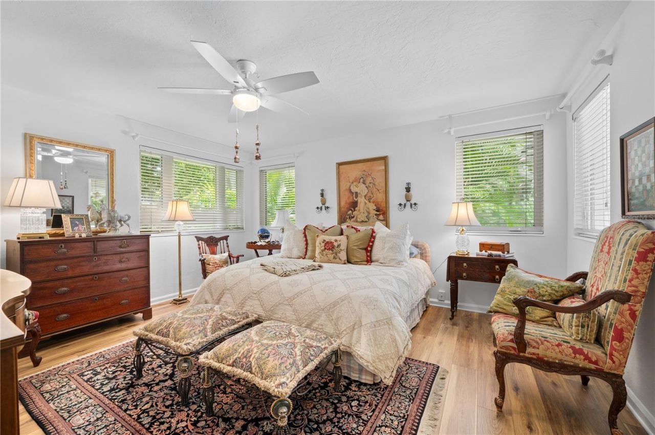 1722 North Drive, Sarasota, FL 34239 Photo