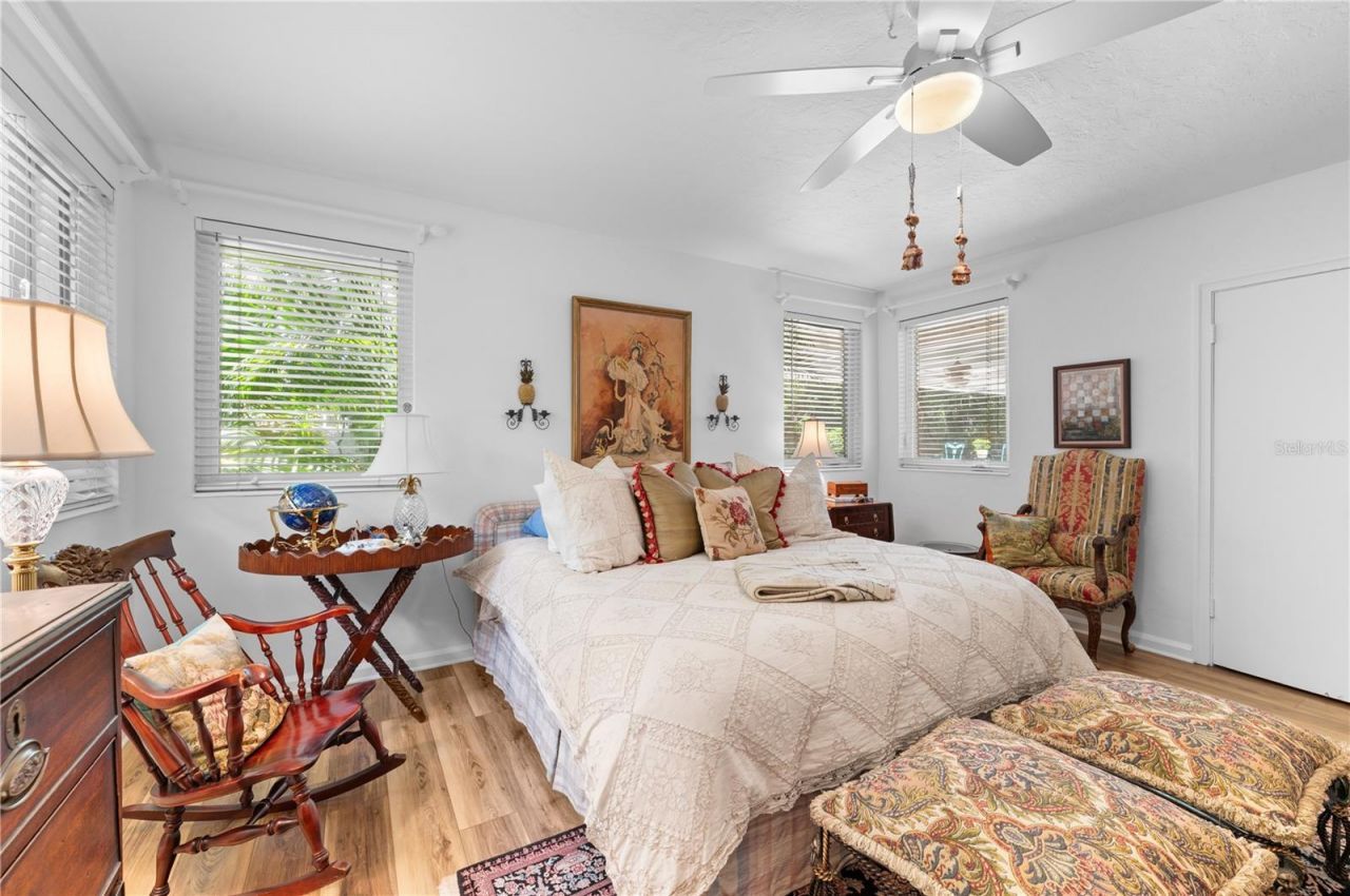 1722 North Drive, Sarasota, FL 34239 Photo