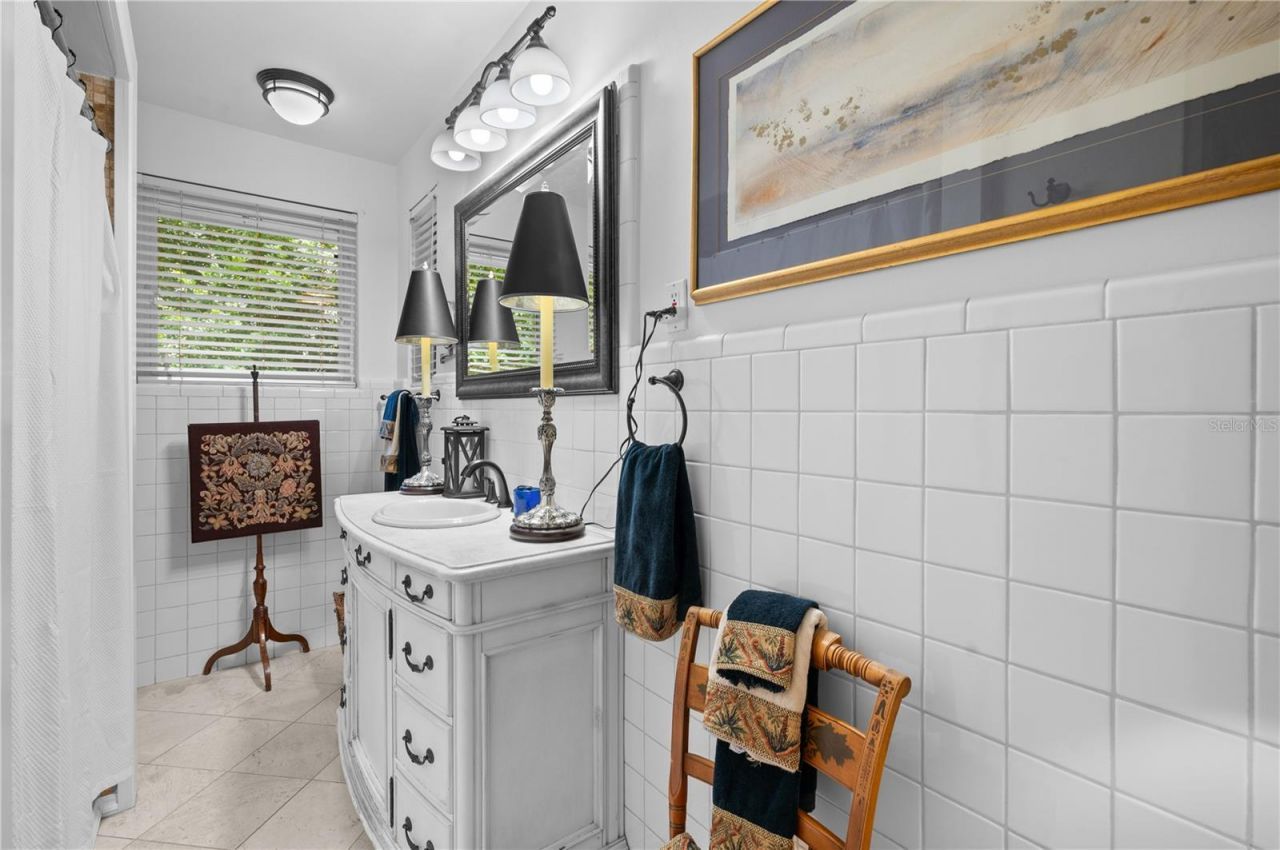 1722 North Drive, Sarasota, FL 34239 Photo