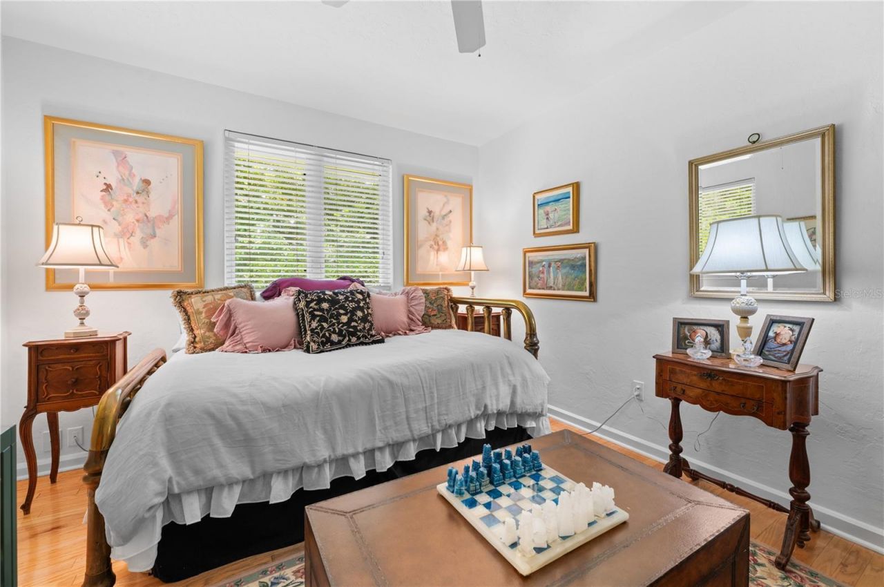1722 North Drive, Sarasota, FL 34239 Photo