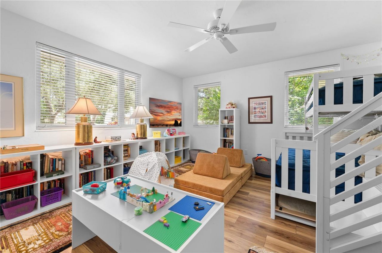 1722 North Drive, Sarasota, FL 34239 Photo