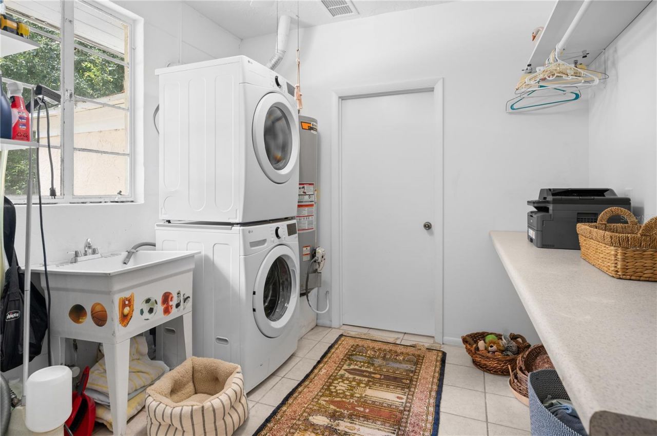 1722 North Drive, Sarasota, FL 34239 Photo