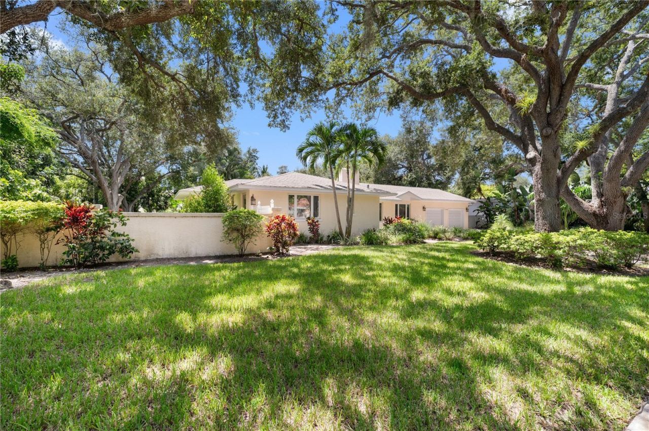 1722 North Drive, Sarasota, FL 34239 Photo