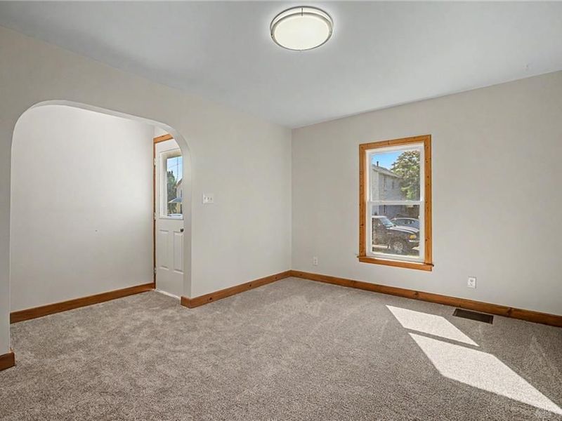 17 E Cottage Avenue, Dayton, OH 45449 Photo 4